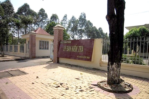 Bình Phước kỷ luật hai cán bộ vi phạm điều Đảng viên không được làm