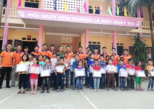 Cán bộ Công an Hải Phòng chung tay làm thiện nguyện