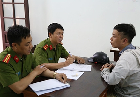 Điểm yếu khiến các chủ tiệm vàng bị cướp tấn công