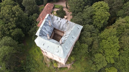 Khám phá bí ẩn bên trong lâu đài “cửa ngõ dẫn tới địa ngục”