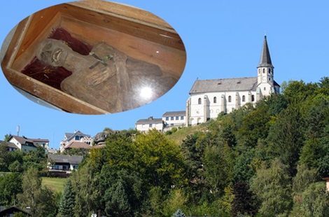 Phát hiện thi thể linh mục nguyên vẹn như “xác ướp” sau gần 300 năm