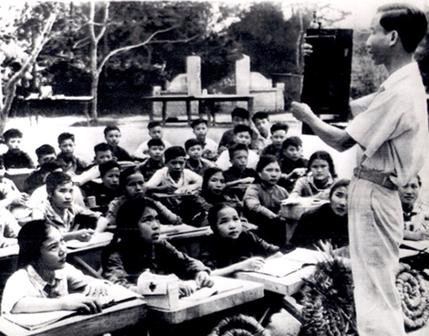 Những bức ảnh quý hiếm về nghề giáo thời chiến tranh