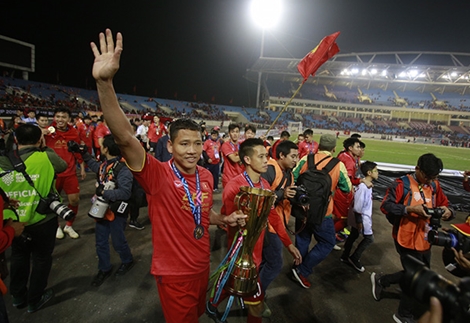 Anh Đức - phía sau đỉnh vinh quang