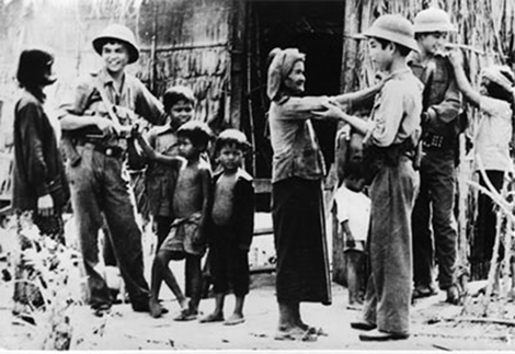 Hãy nhìn quá khứ bằng con mắt khách quan