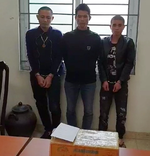 Đóng ma túy vào thùng các tông rồi… gửi xe khách đi Hà Nội