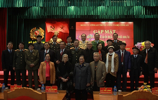 Gặp mặt, chúc Tết nguyên lãnh đạo Bộ Công an, sĩ quan Công an cao cấp qua các thời kỳ