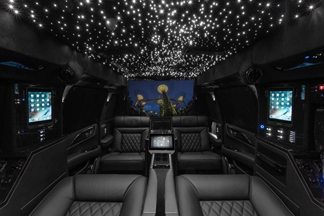 Choáng váng với nội thất siêu sang trên “văn phòng di động” có khả năng chống đạn