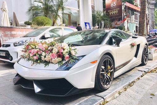 "Siêu bò" độc nhất vô nhị tái xuất trong màn rước dâu