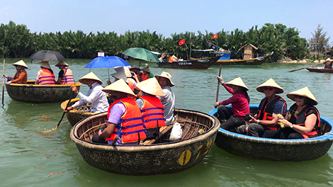 Một ngày ở Cẩm Thanh