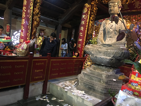 Văn hóa lễ hội và sự biến tướng