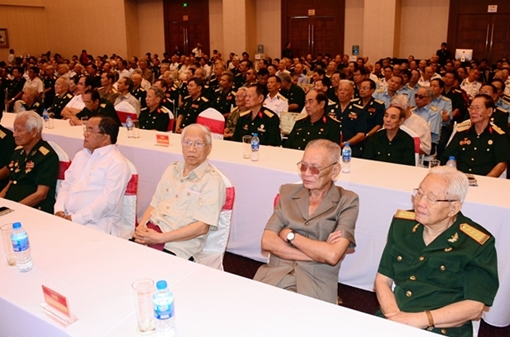 Quân khu 7 gặp mặt cán bộ cao cấp Quân đội nghỉ hưu, nghỉ công tác