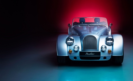 Độc đáo mẫu xe thể thao được xây dựng trên nền tảng nhôm và gỗ