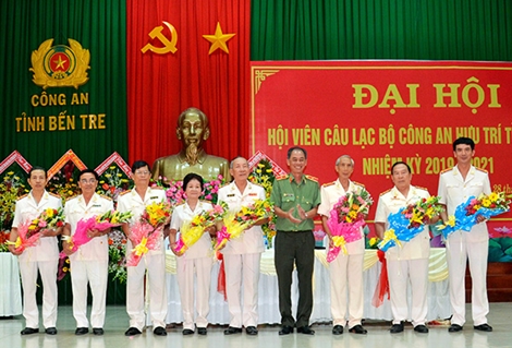 Phát huy vai trò của cán bộ Công an hưu trí trên quê hương Đồng Khởi