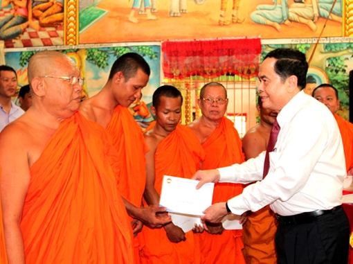 Lựa chọn cá nhân tiêu biểu là đồng bào dân tộc Khmer tham gia nhiệm kỳ Đại hội mới