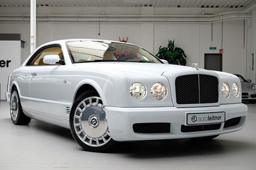 Chiếc xe 10 năm tuổi nhưng giá đắt hơn cả siêu xe mới