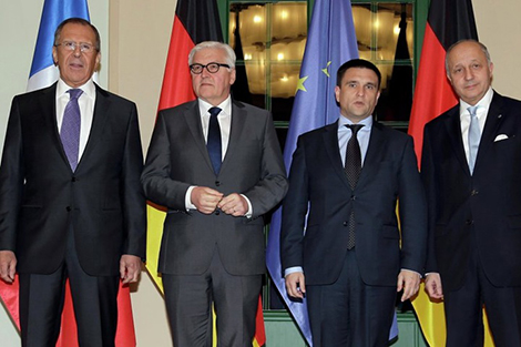 Tân Tổng thống Ukraine: Những bước đi khôn ngoan đầu tiên