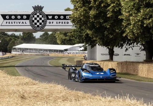 Kỷ lục leo đồi tồn tại suốt 20 năm tại lễ hội tốc độ đã bị phá