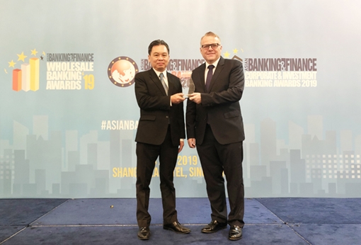 HDBank nhận giải thưởng “Ngân hàng bán lẻ nội địa tốt nhất năm 2019”