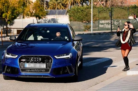 Messi và các đồng đội ở Barca bị Audi “đòi quà"