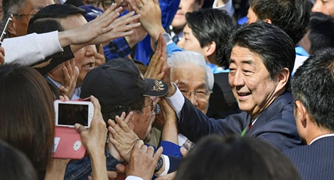 “Cuộc đua” của ông Shinzo Abe
