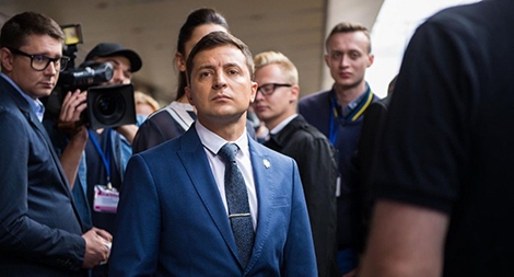 Kết quả bầu cử sớm tại Ukraine: Cặp song tấu danh hài và ngôi sao nhạc rock