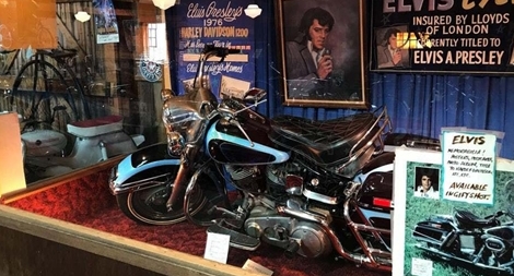 Mô tô của ông hoàng nhạc Rock & Roll đắt nhất trong lịch sử đấu giá