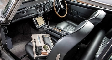 Xe của điệp viên 007 được chốt giá 147 tỉ đồng