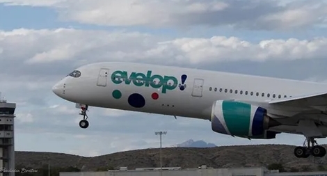 Gặp “ổ gà”, 14 hành khách trên máy bay bị thương