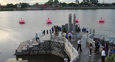 Về Quảng Trị, về với lịch sử