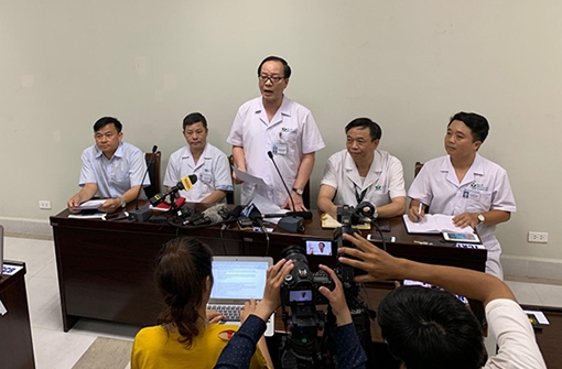 Bé 3 tuổi bị bỏ quên trên xe sẽ xuất viện sau vài ngày