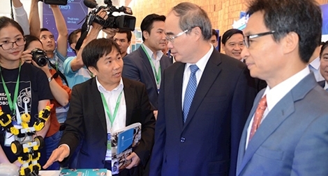 Xây dựng TP HCM trở thành trung tâm tài chính khu vực và quốc tế