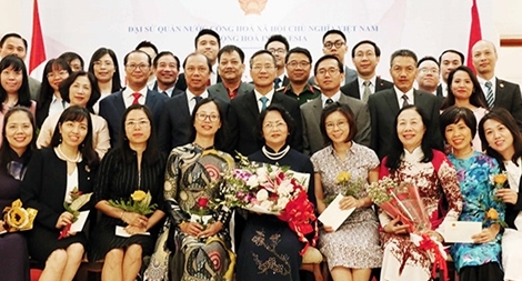 Phó Chủ tịch nước tham dự lễ nhậm chức Tổng thống Indonesia