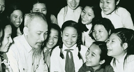 Hãy giữ mãi Lửa Lòng Dân!