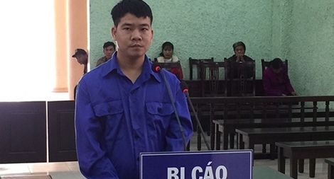 Chém người vì nghi có tình cảm lén lút với vợ mình