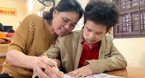 Những trang giáo án nặng tình thương