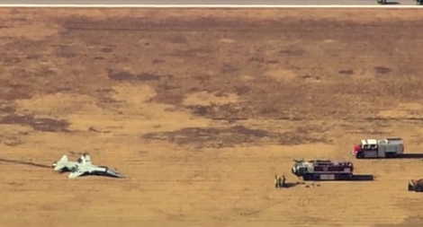 Hai phi công tử nạn khi đang bay huấn luyện