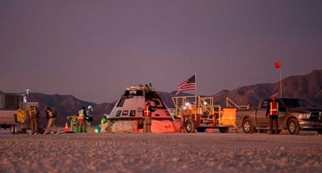 Nhiệm vụ thất bại, tàu vũ trụ của Boeing đáp xuống sa mạc