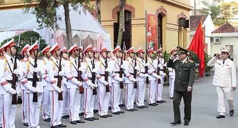 Giữ vững an ninh trật tự ở địa bàn biên giới chiến lược