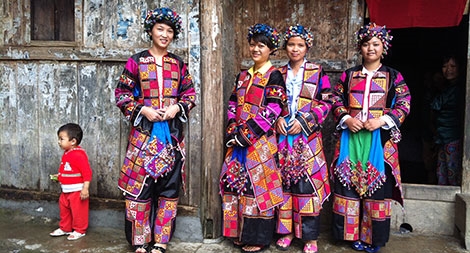 Tết lạ vùng biên