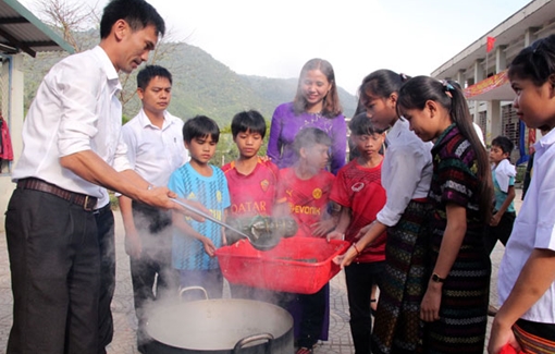 Đượm nghĩa thầy trò ngày xuân