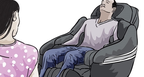 Chi gần trăm triệu mua ghế massage chữa bệnh về... bán đồng nát