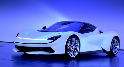 Sức mạnh khủng khiếp của siêu xe Pininfarina Battista Anniversario