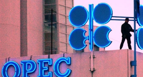 Giá dầu giảm vì Covid-19