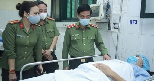 Xử lý nghiêm kẻ chống người thi hành công vụ khiến trung úy Cảnh sát gãy chân