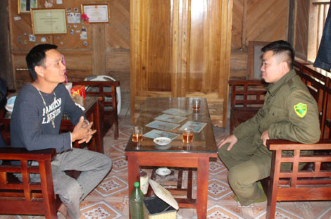 Để giữ cho rừng im tiếng súng…