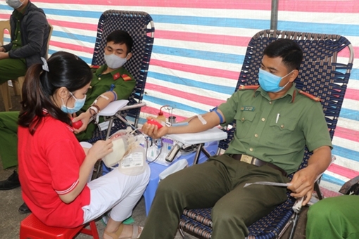 Trung úy Công an 30 lần hiến máu tình nguyện