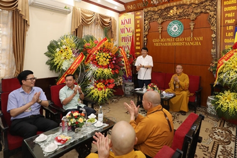 Lãnh đạo Bộ Công an chúc mừng dịp Đại lễ Phật đản 2564