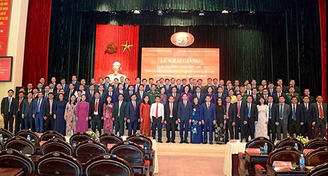 “Hạt giống đỏ” kế cận