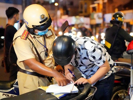 Giải đáp những thắc mắc về việc xử phạt xe máy không có bảo hiểm