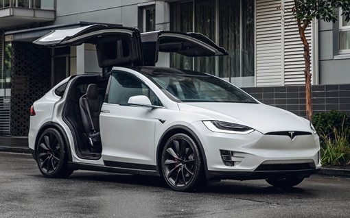 COVID-19 khiến Tesla cũng phải giảm giá bán xe